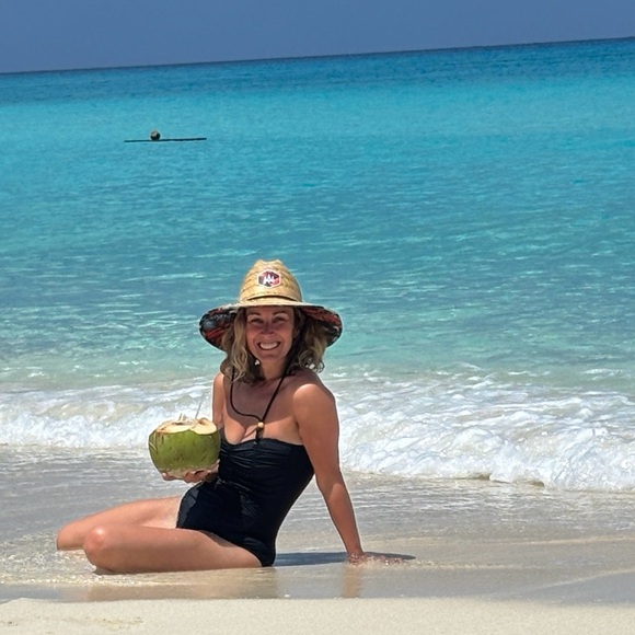 Meet your Posher, Madeline - Picture 14 of 15